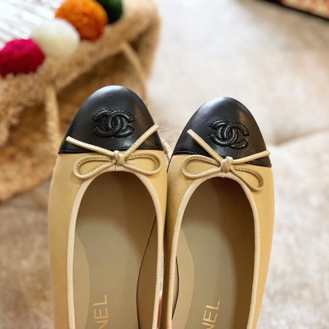 Chanel Beige Black Ballerina Flats Chanel Beige Black Ballerina Flats