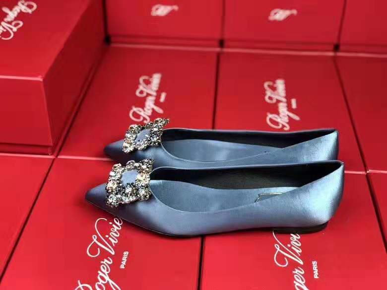 Roger Vivier Flower Strass Buckle Satin Flats Roger Vivier Flower Strass Buckle Satin Flats