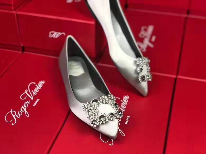 Roger Vivier Flower Strass Buckle Satin Flats Roger Vivier Flower Strass Buckle Satin Flats