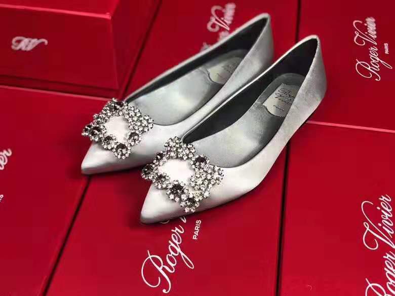 Roger Vivier Flower Strass Buckle Satin Flats Roger Vivier Flower Strass Buckle Satin Flats