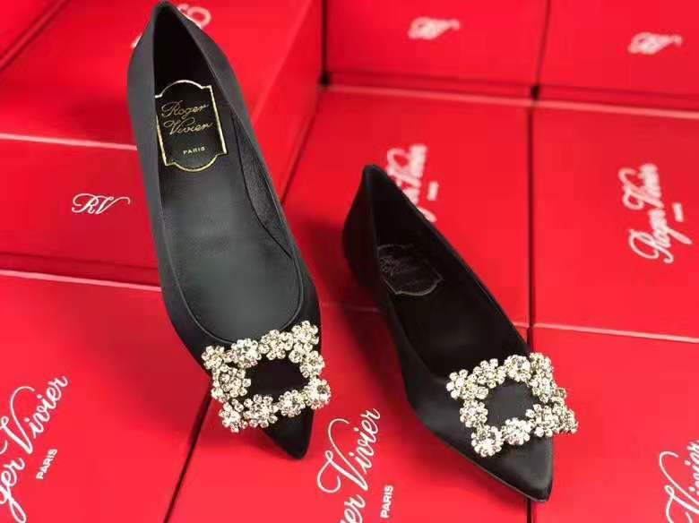 Roger Vivier Flower Strass Buckle Satin Flats Roger Vivier Flower Strass Buckle Satin Flats