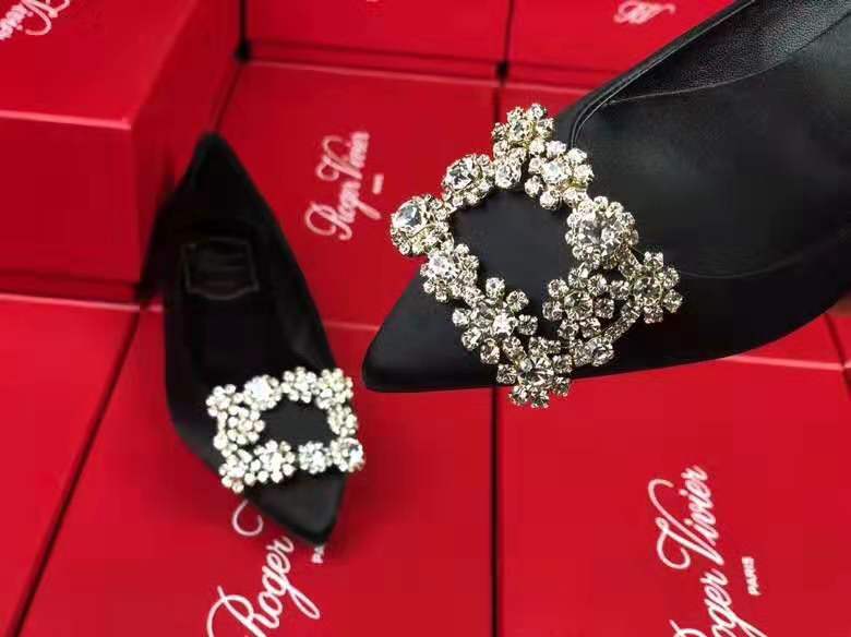Roger Vivier Flower Strass Buckle Satin Flats Roger Vivier Flower Strass Buckle Satin Flats