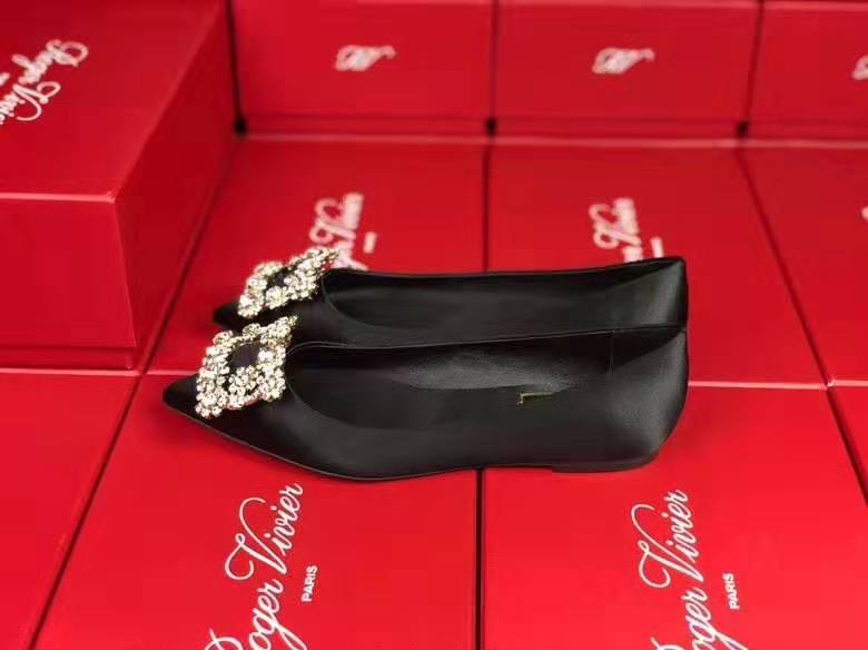 Roger Vivier Flower Strass Buckle Satin Flats Roger Vivier Flower Strass Buckle Satin Flats