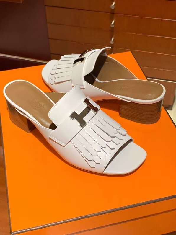 Hermes Alma Sandal Blanc