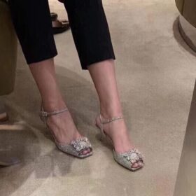 RV Flower Strass Buckle Sandals In Satin