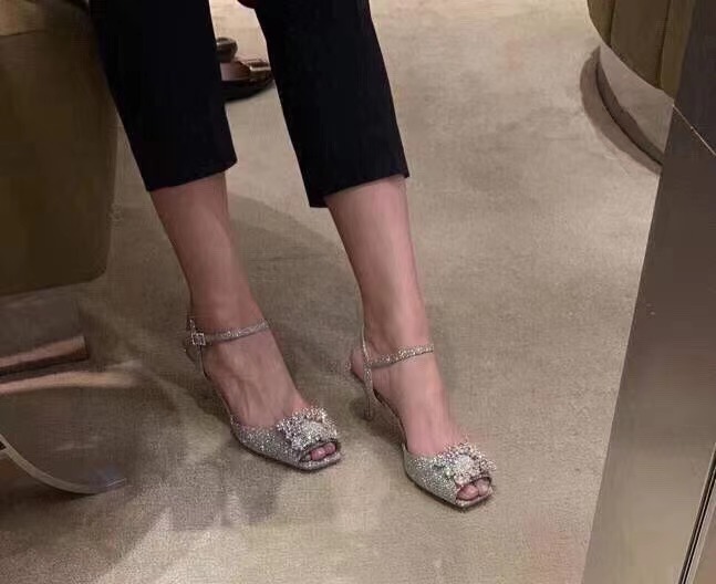 RV Flower Strass Buckle Sandals In Satin