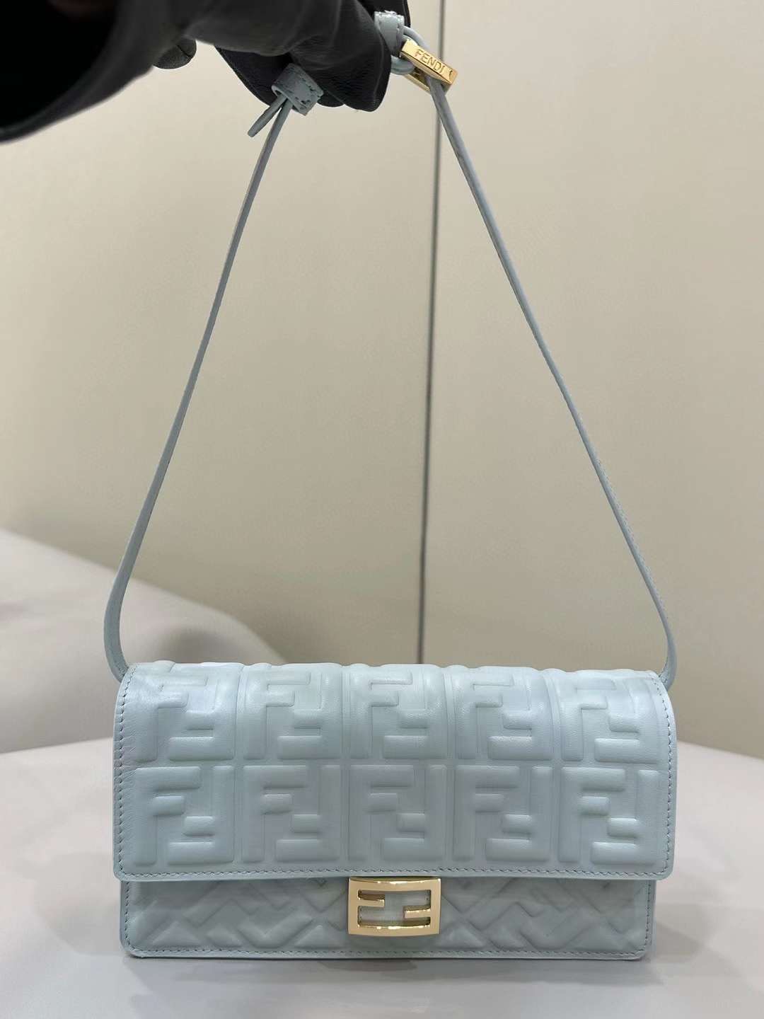 Fendi Wallet On Chain Baguette Fendi Wallet On Chain Baguette