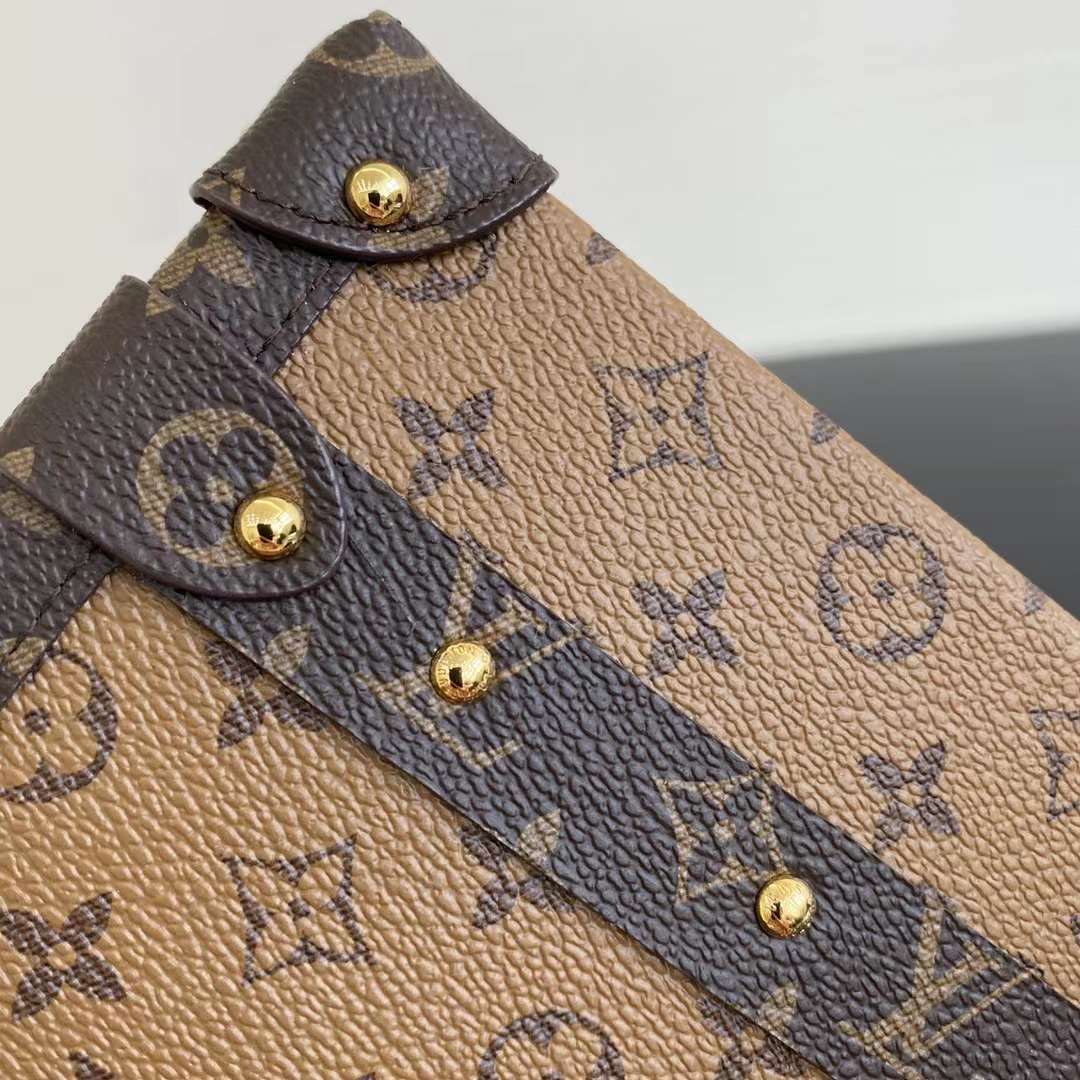 Louis Vuitton Petite Malle Monogram Reverse Louis Vuitton Petite Malle Monogram Reverse