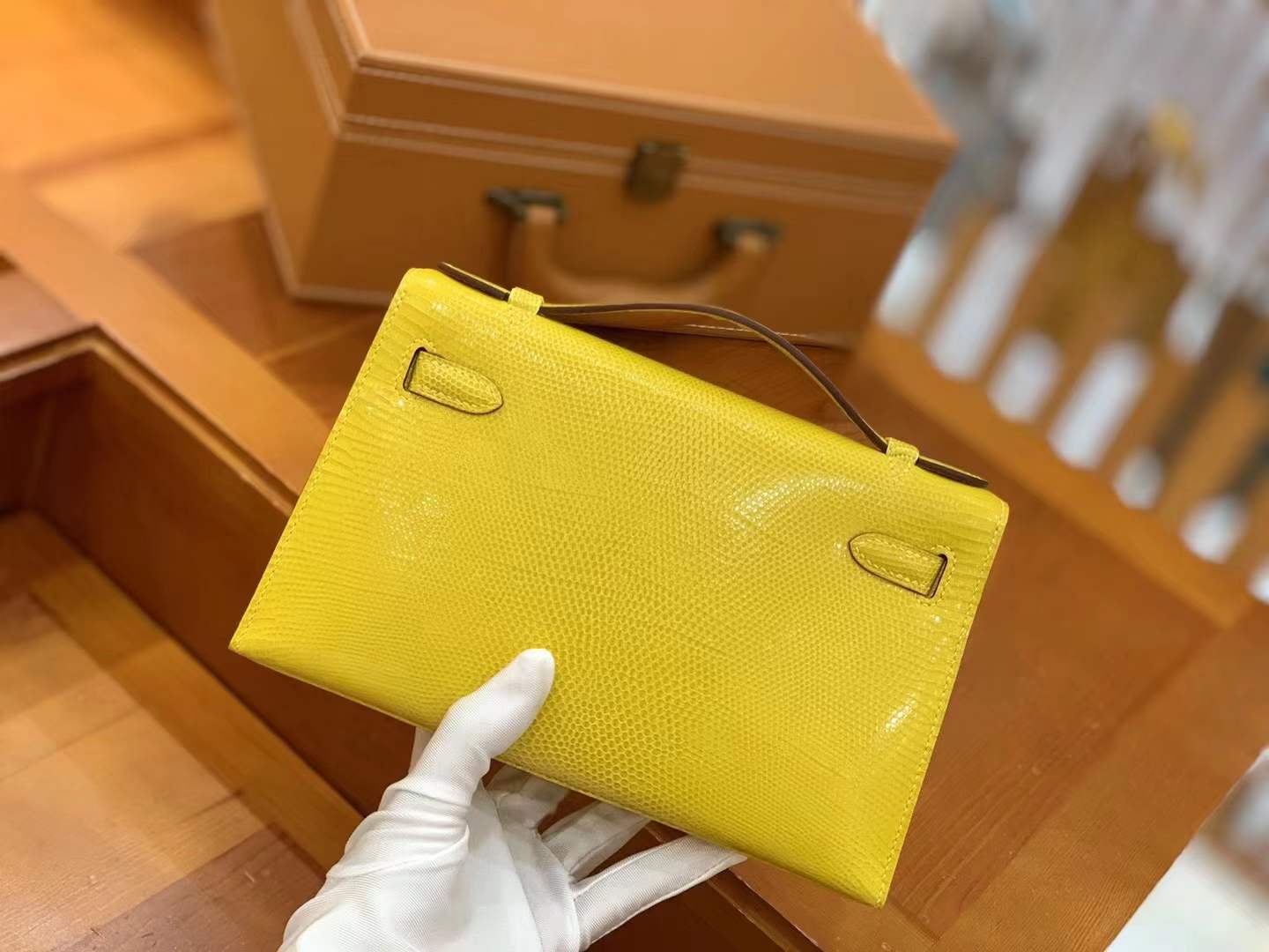 Hermès Kelly Mini 22 Pochette Lizard Jaune De Naples PHW Hermès Kelly Mini 22 Pochette Lizard Jaune De Naples PHW