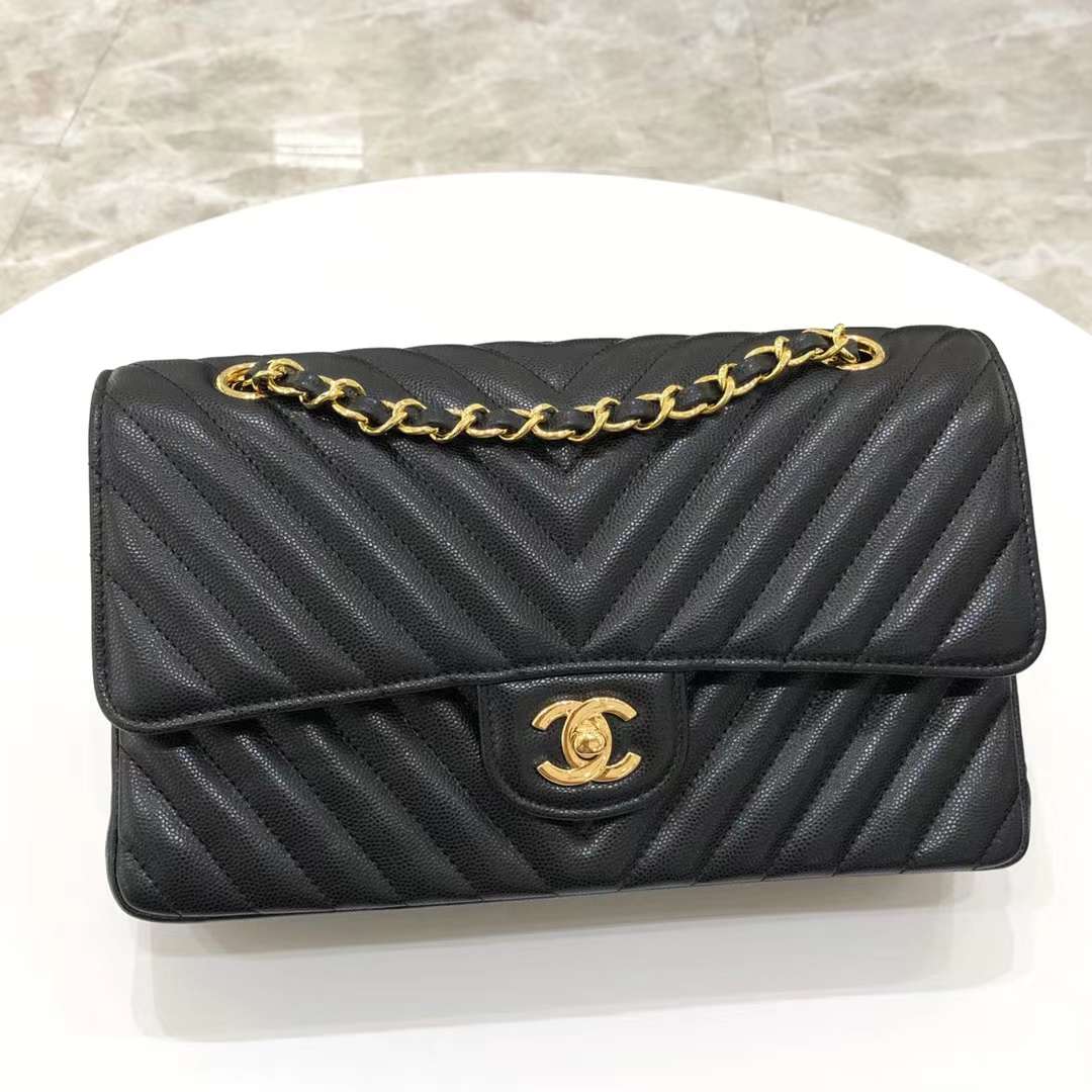 Chanel Classic Double Flap Chevron Black Medium