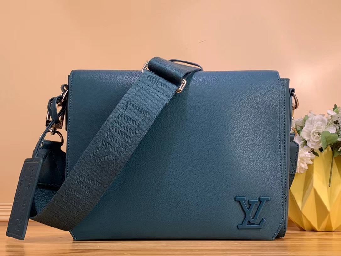LV-New-Messenger-kaiabags