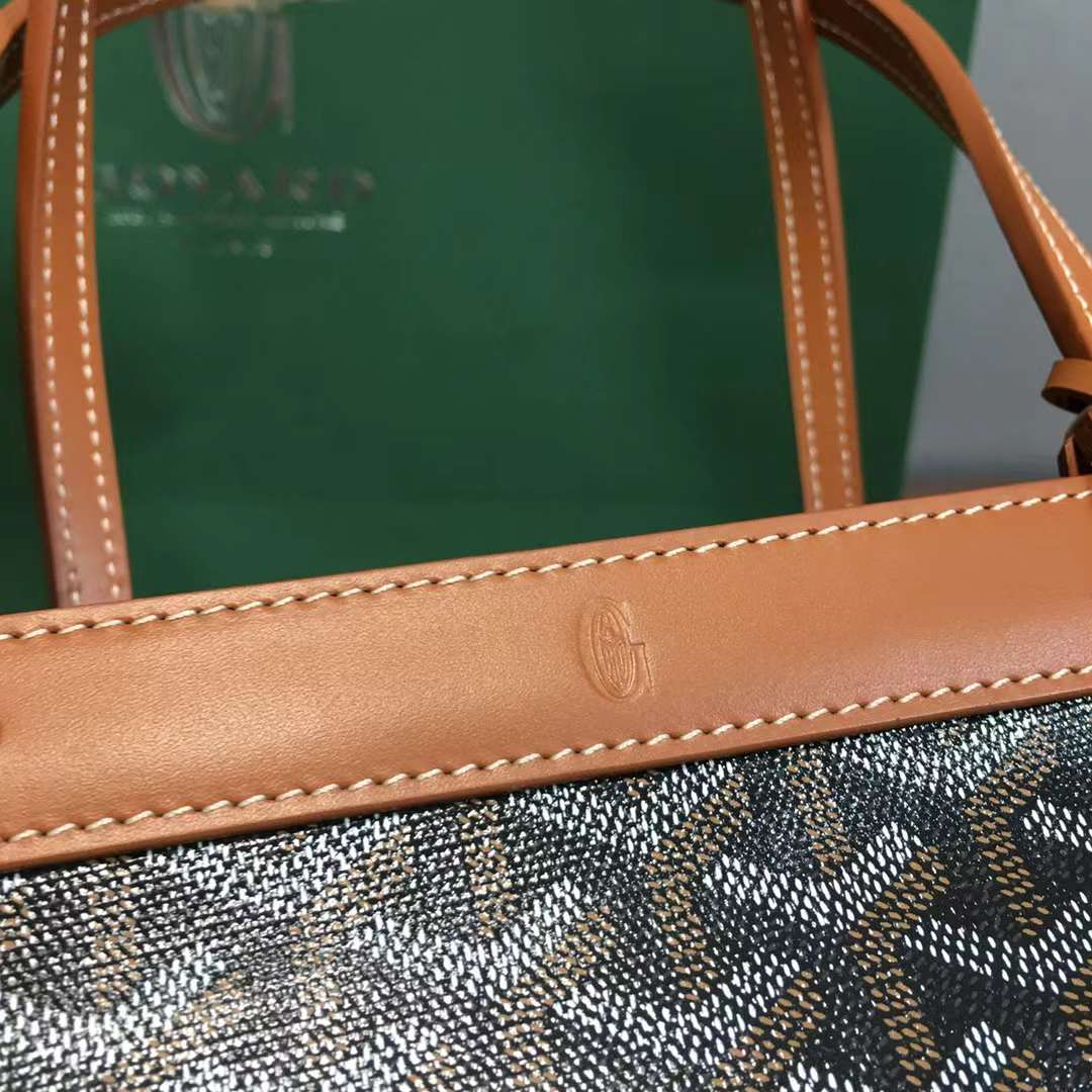Goyard Bellechasse Biaude Bag Goyard Bellechasse Biaude Bag