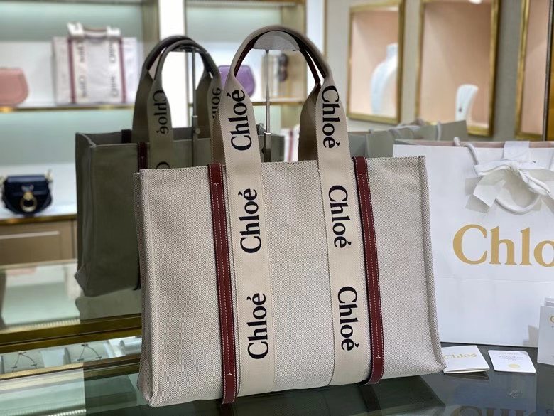 Chloe Large Woody Tote Bag