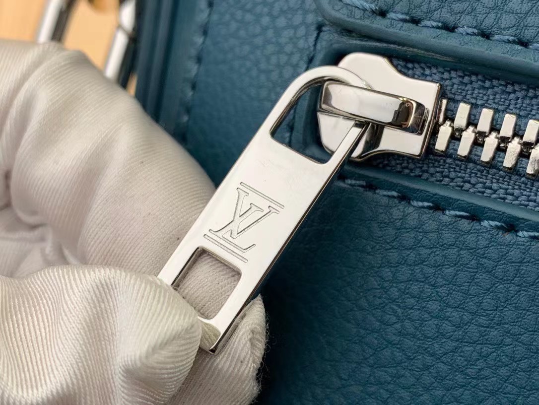 LV-New-Messenger-kaiabags