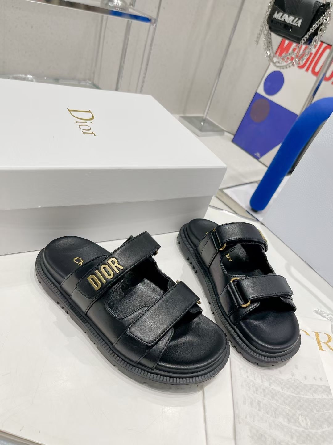 Dior Act Slide