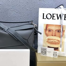 Loewe Puzzle Medium Grey