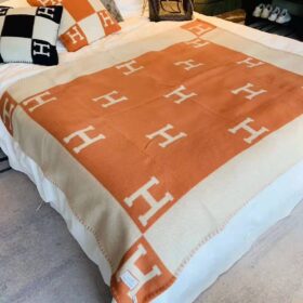 Hermes Avalon Throw Blanket