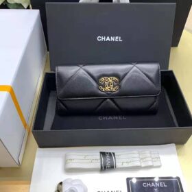 Chanel 19 Long Zipped Wallet