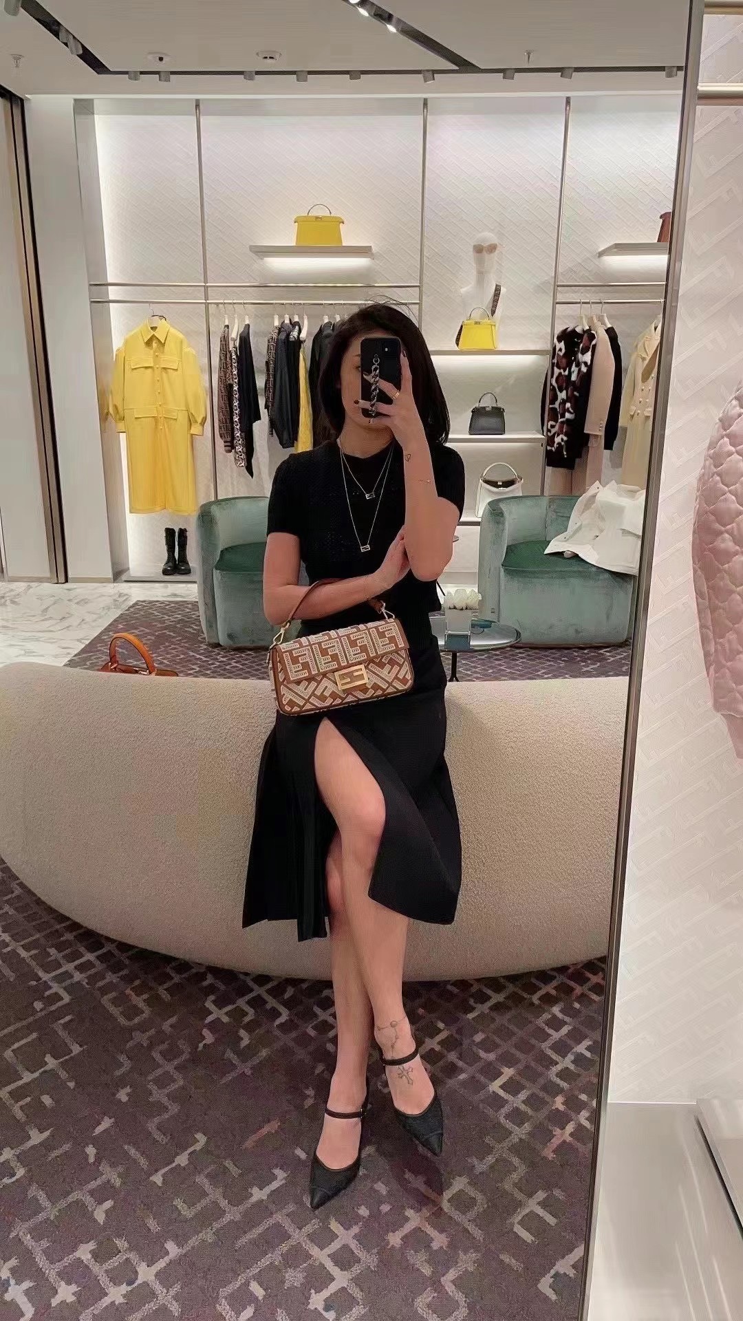 Fendi Baguette Brown Leather FF Embroidery