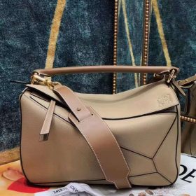 Loewe Puzzle Medium Sand Mink Loewe Puzzle Medium Sand Mink
