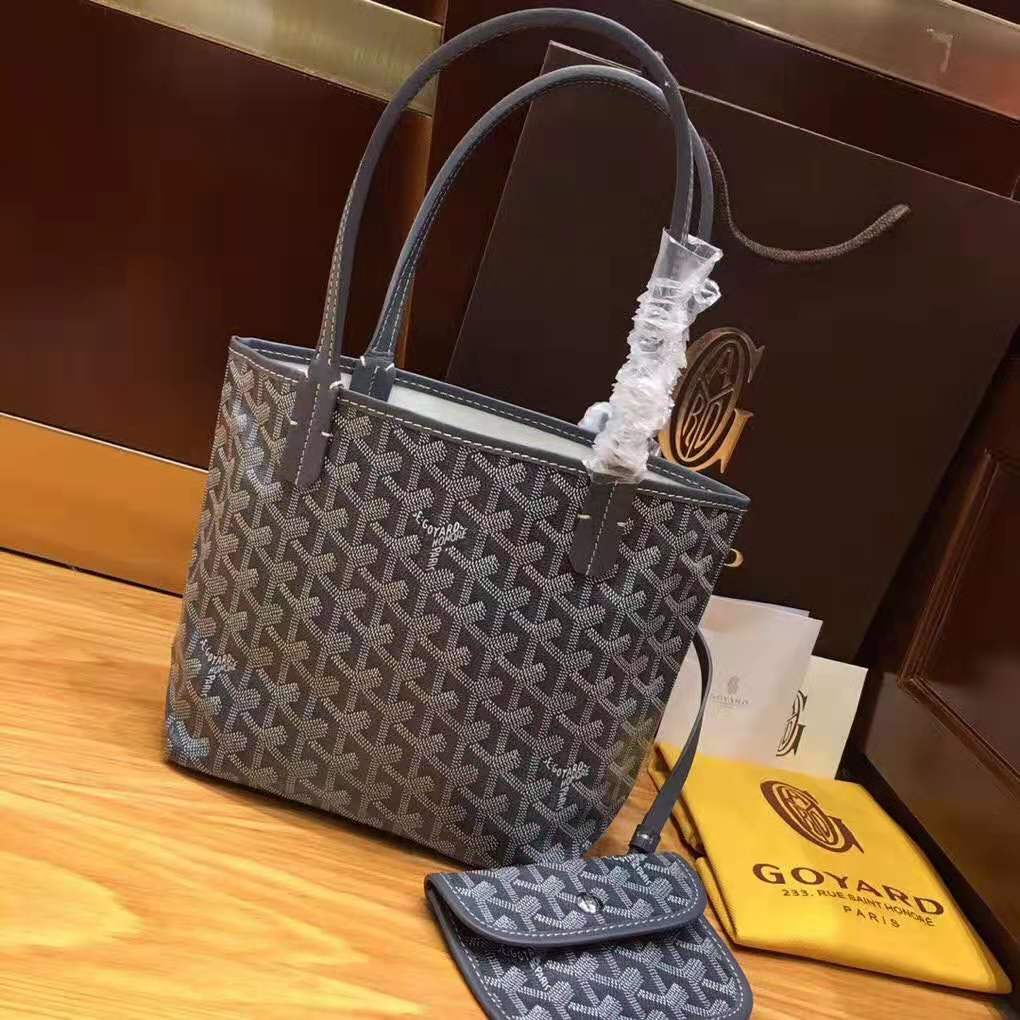 Goyard St. Louis Mini Grey