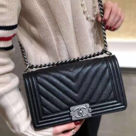 Chanel Boy Chevron Black Caviar Medium SHW
