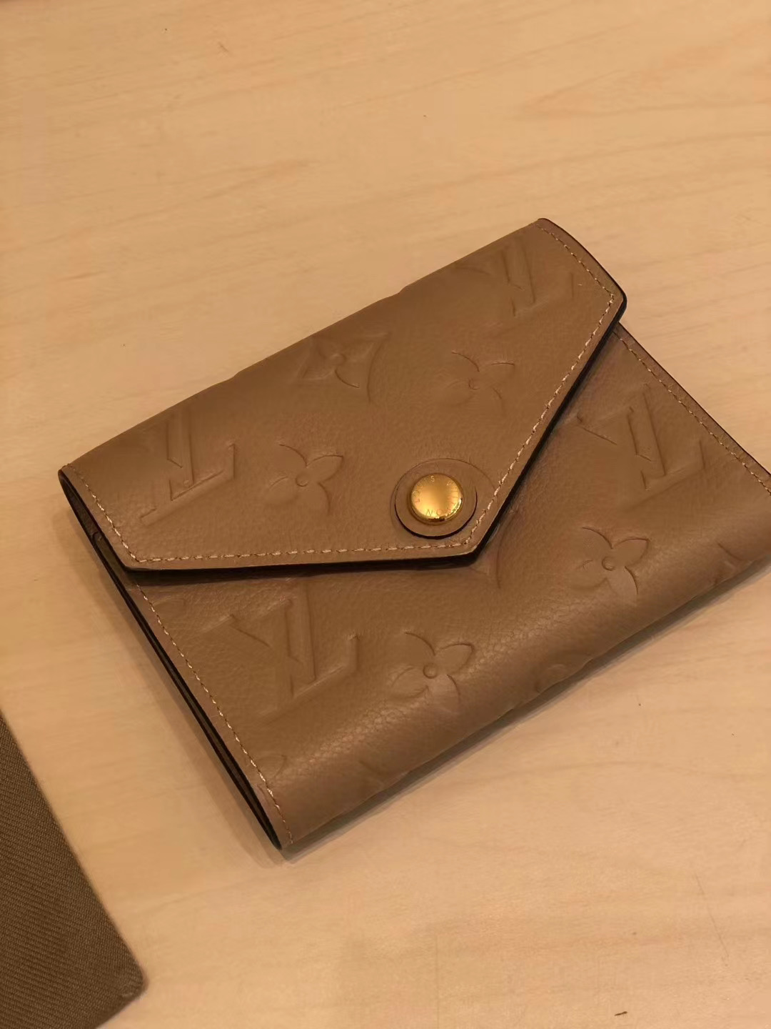 Louis Vuitton Victorine Wallet Empreinte Leather Louis Vuitton Victorine Wallet Empreinte Leather