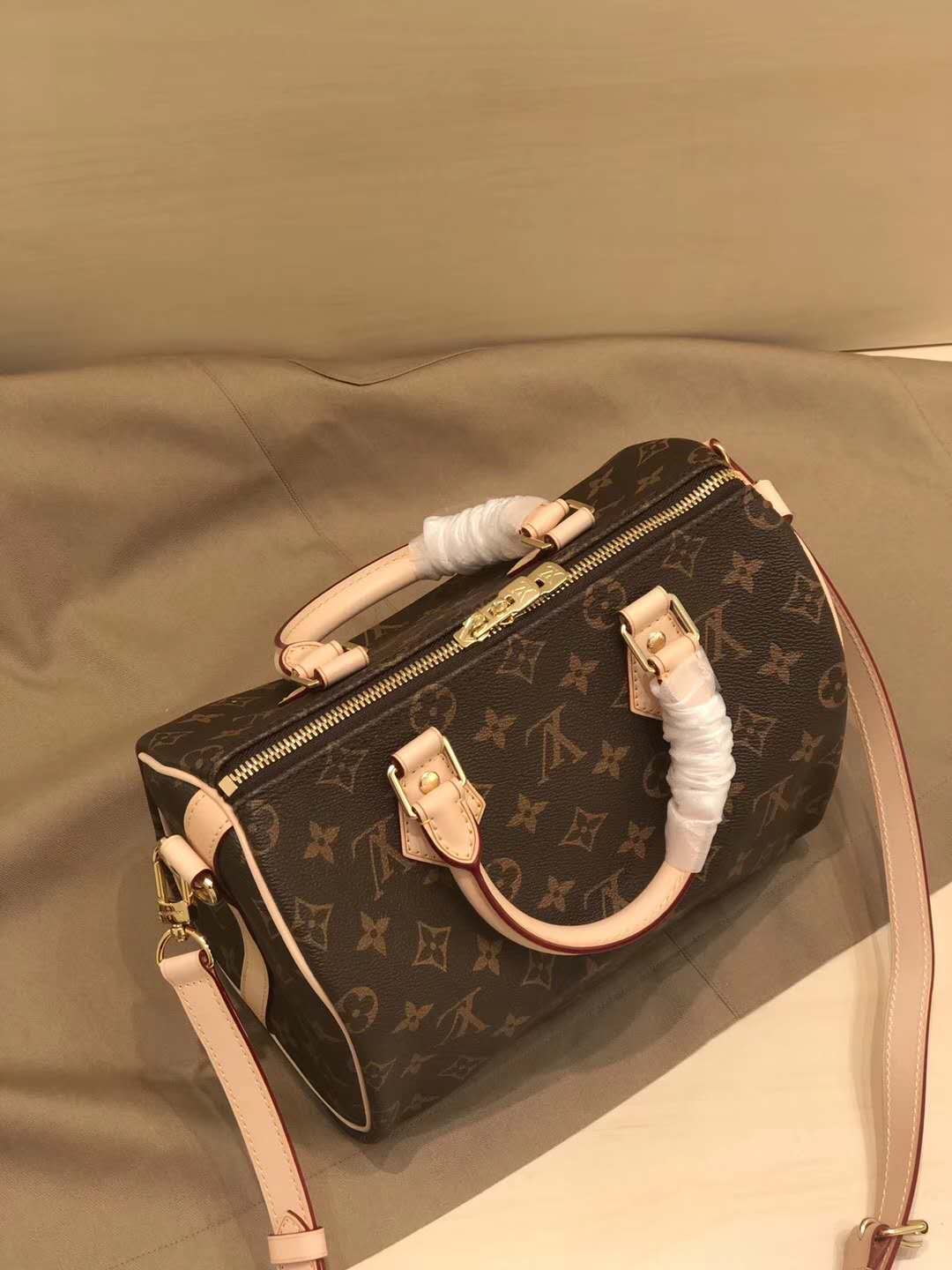 LV Speedy Bandouliere 25 LV Speedy Bandouliere 25