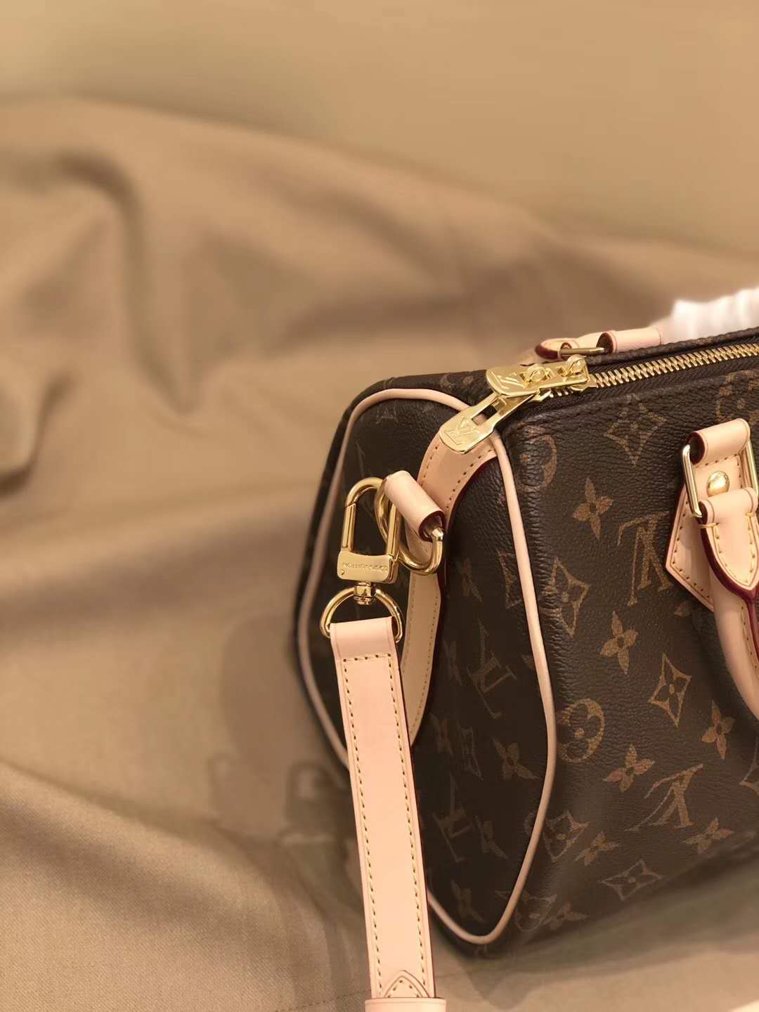 LV Speedy Bandouliere 25 LV Speedy Bandouliere 25