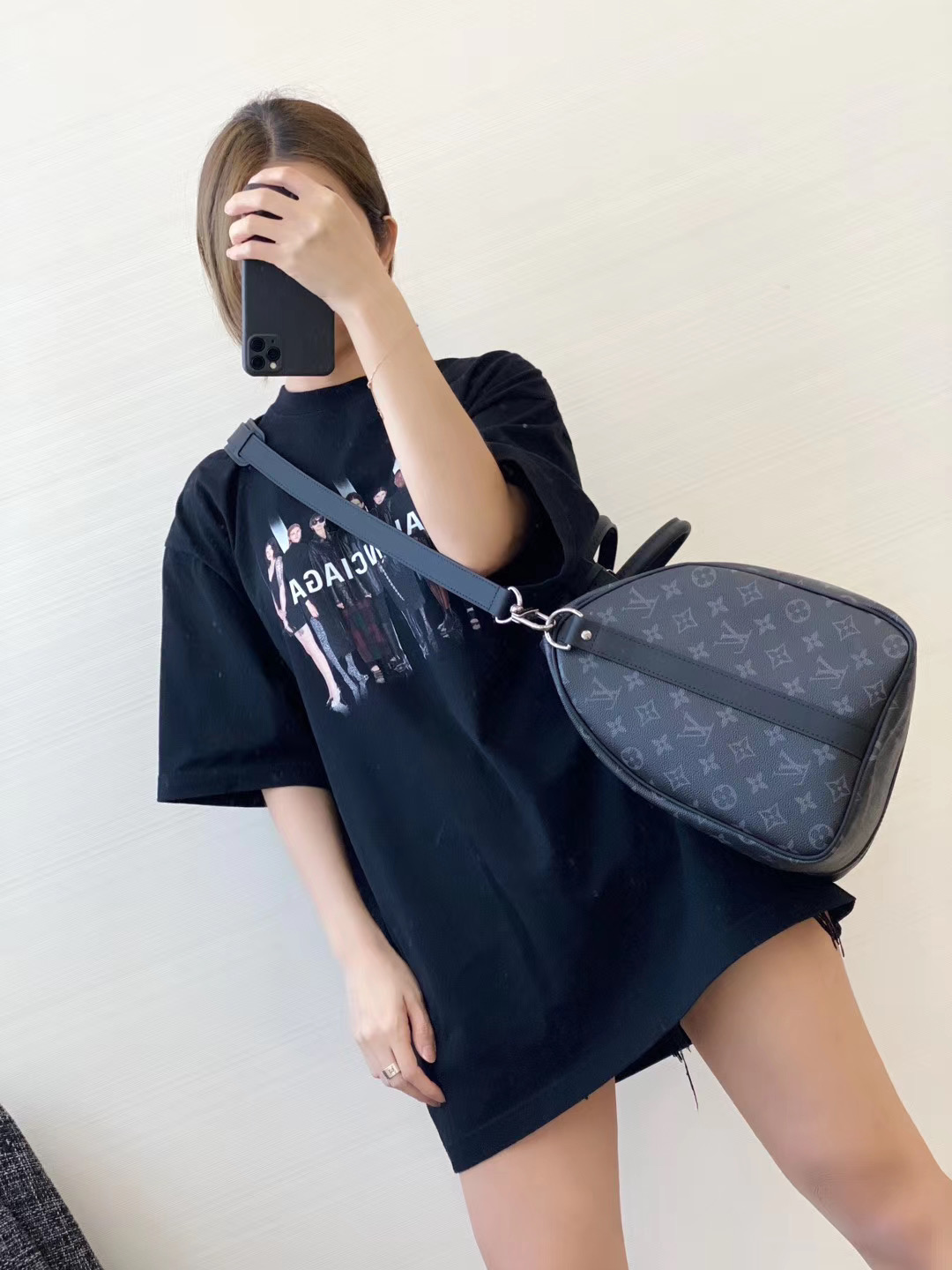 LV Keepall Bandoulière 45 Monogram Eclipse Canvas LV Keepall Bandoulière 45 Monogram Eclipse Canvas