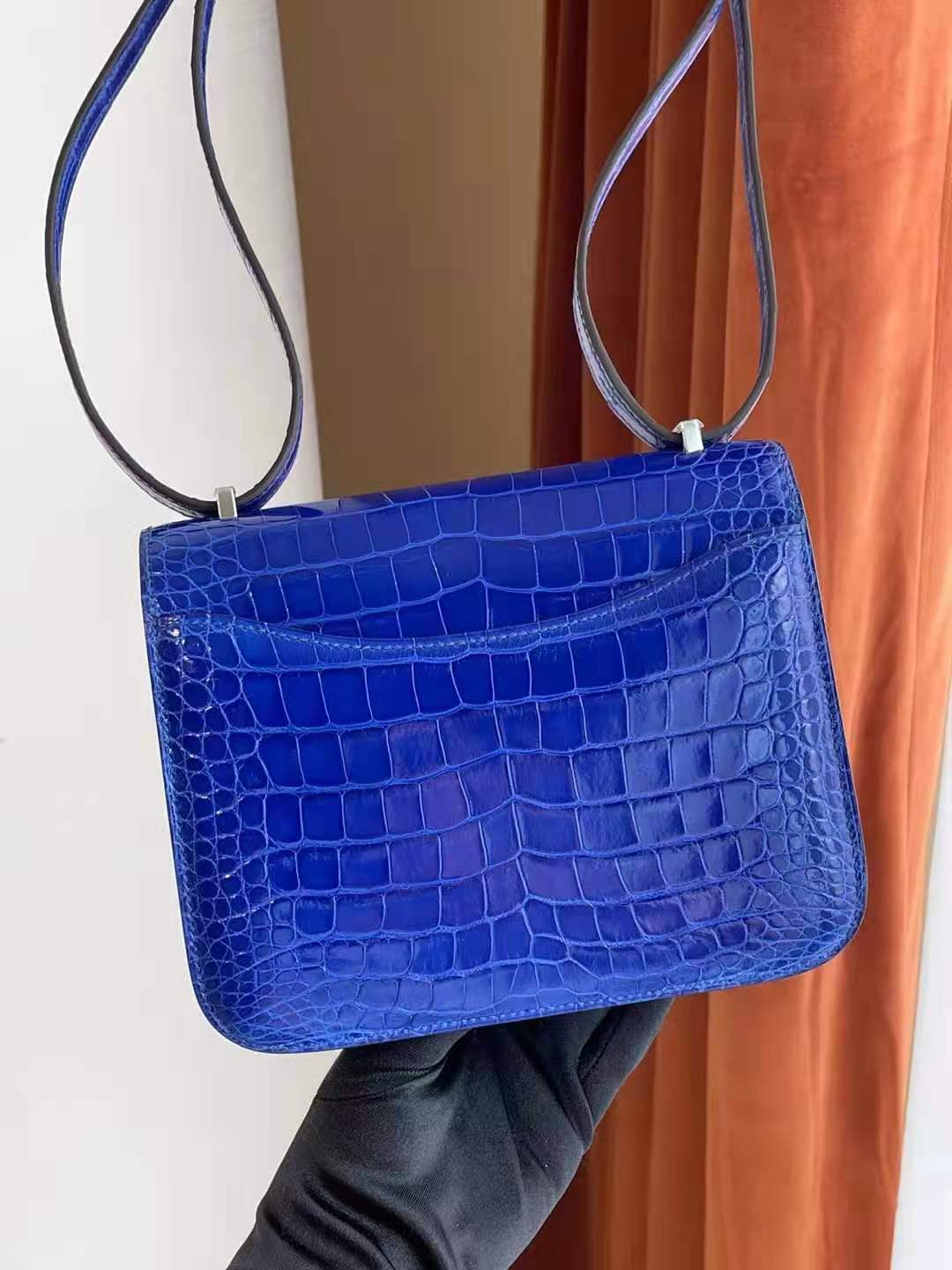 Hermès Constance 18 Shiny Alligator Blue Electric PHW Hermès Constance 18 Shiny Alligator Blue Electric PHW