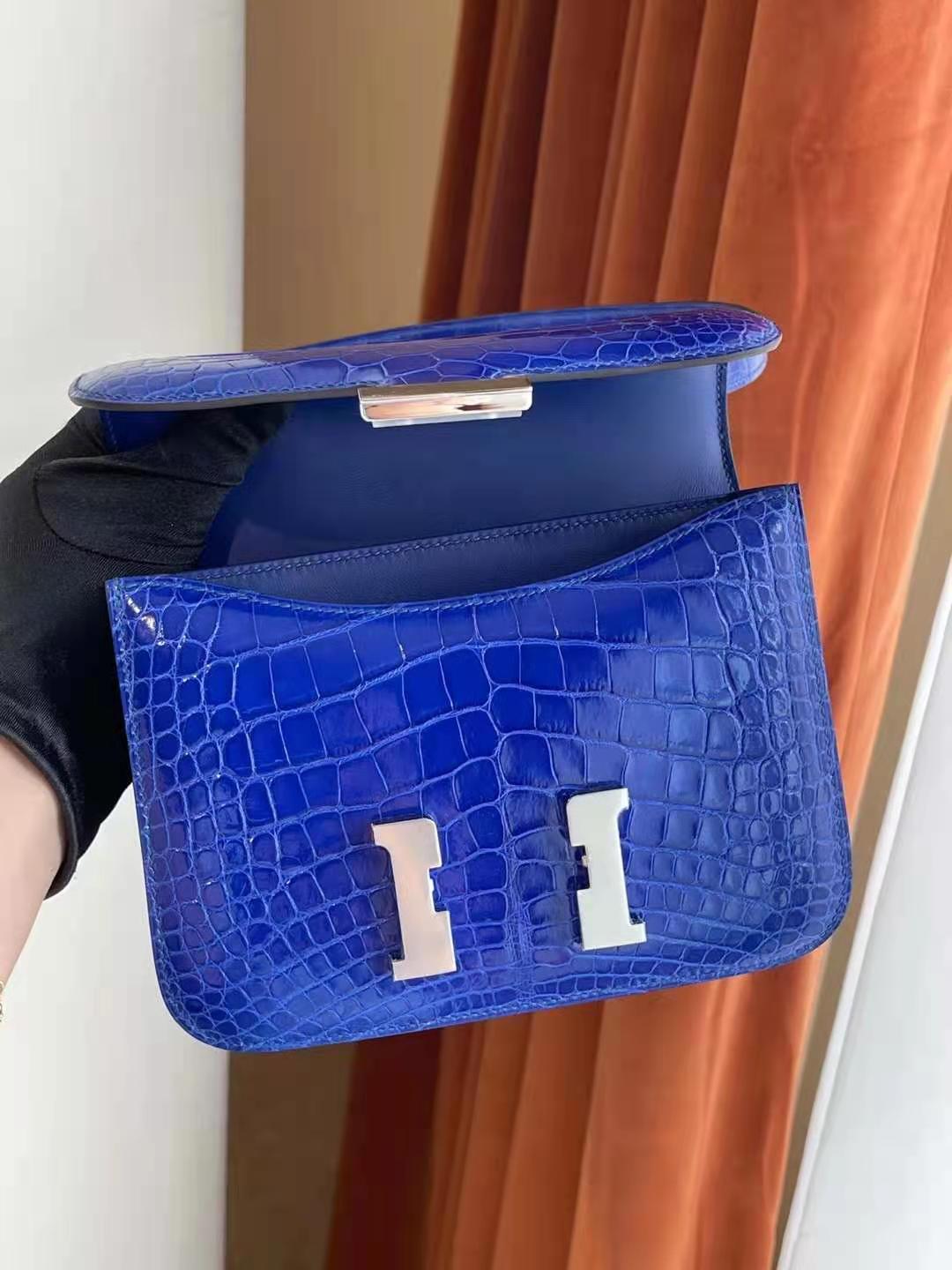 Hermès Constance 18 Shiny Alligator Blue Electric PHW Hermès Constance 18 Shiny Alligator Blue Electric PHW