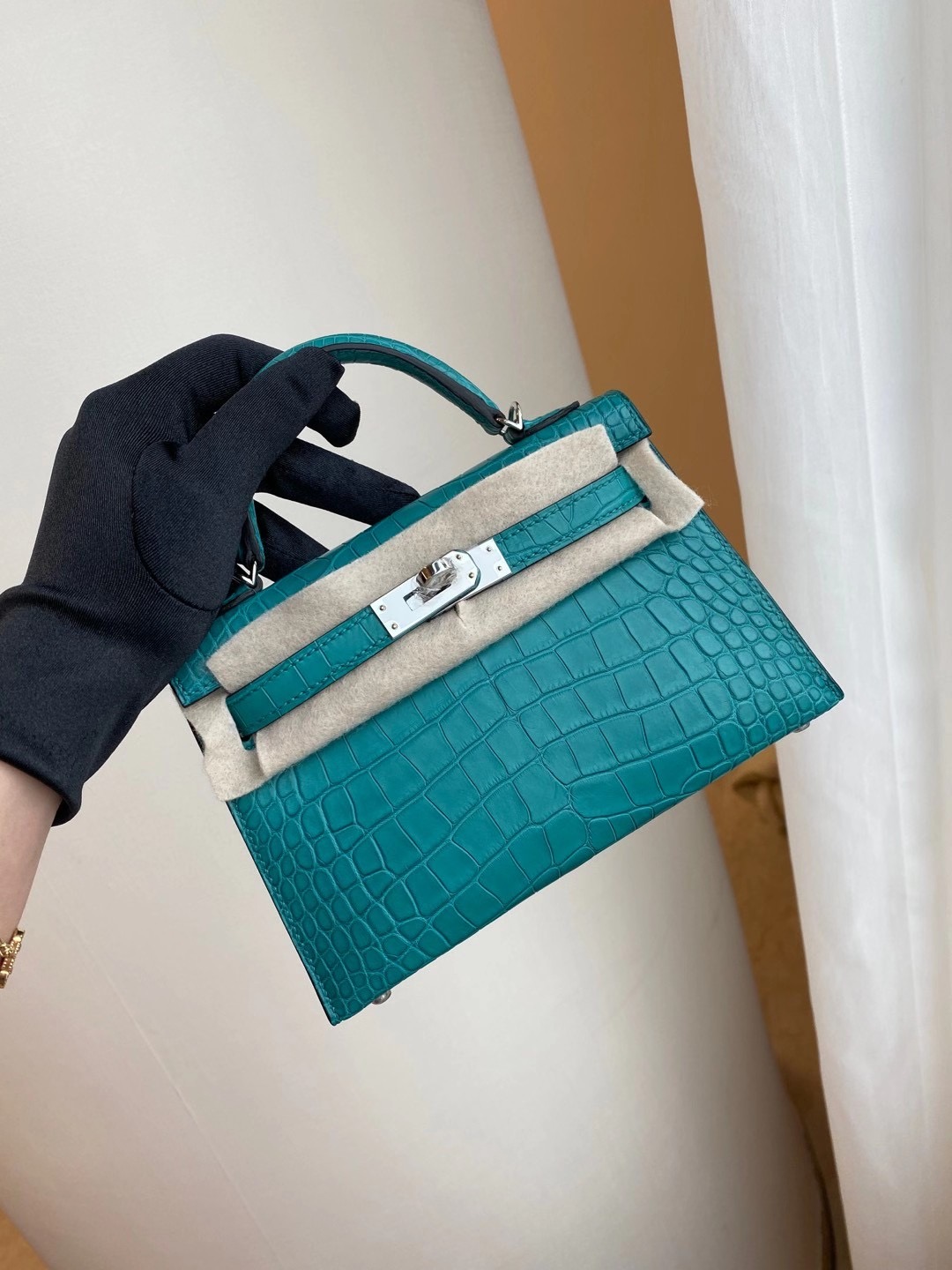 Hermès Kelly 20 Mini Matt Alligator Blue Paon PHW