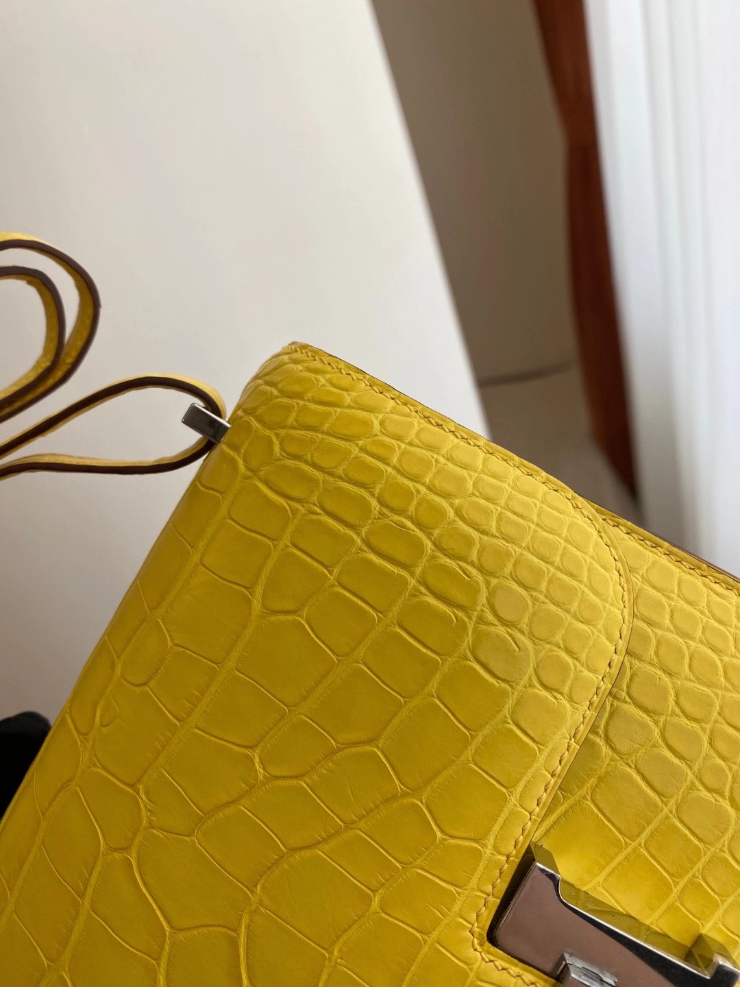 Hermès Constance 18 Matt Alligator Mimosa PHW Hermès Constance 18 Matt Alligator Mimosa PHW