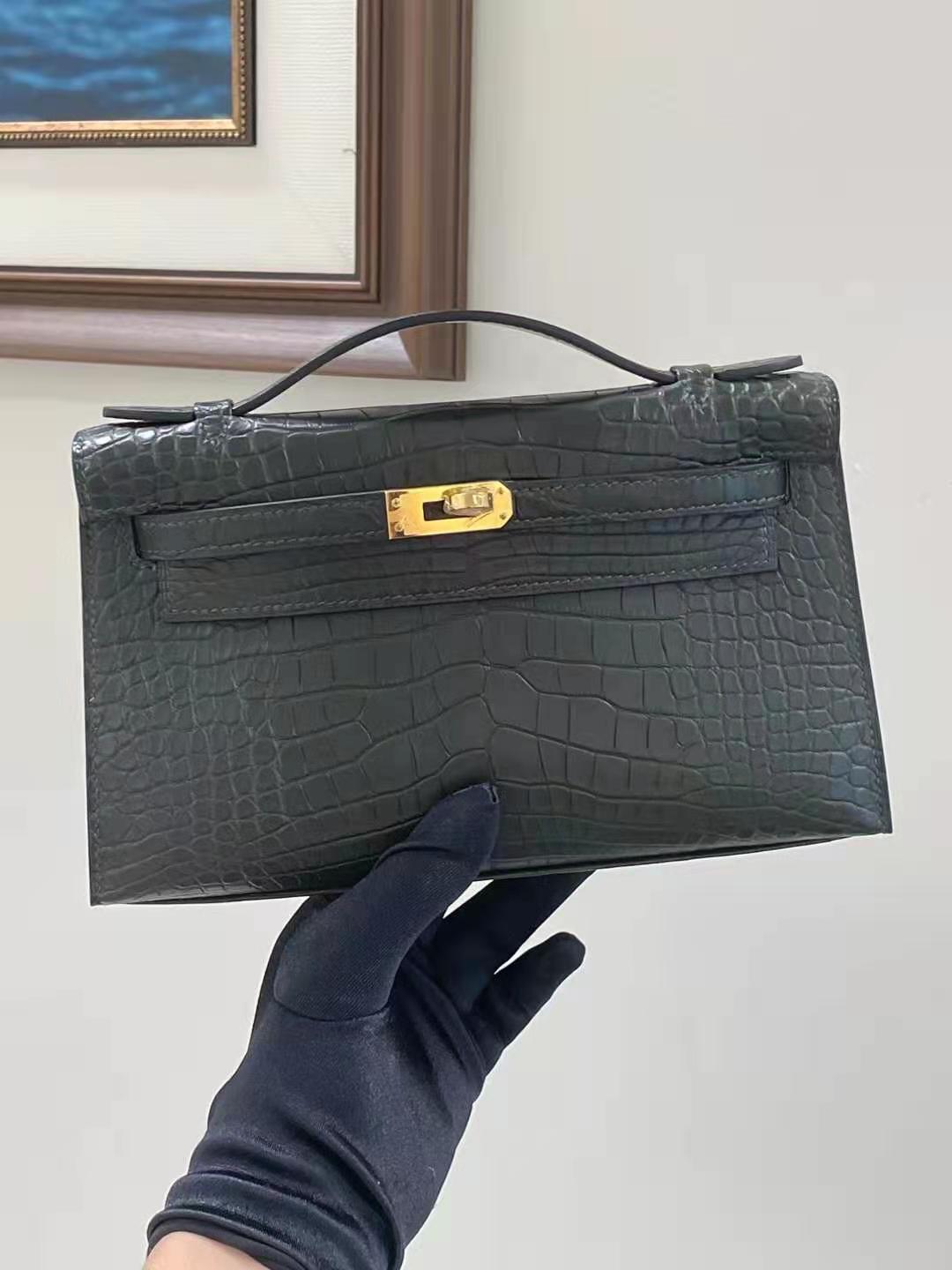 Hermès Kelly Mini 22 Pochette Matte Alligator