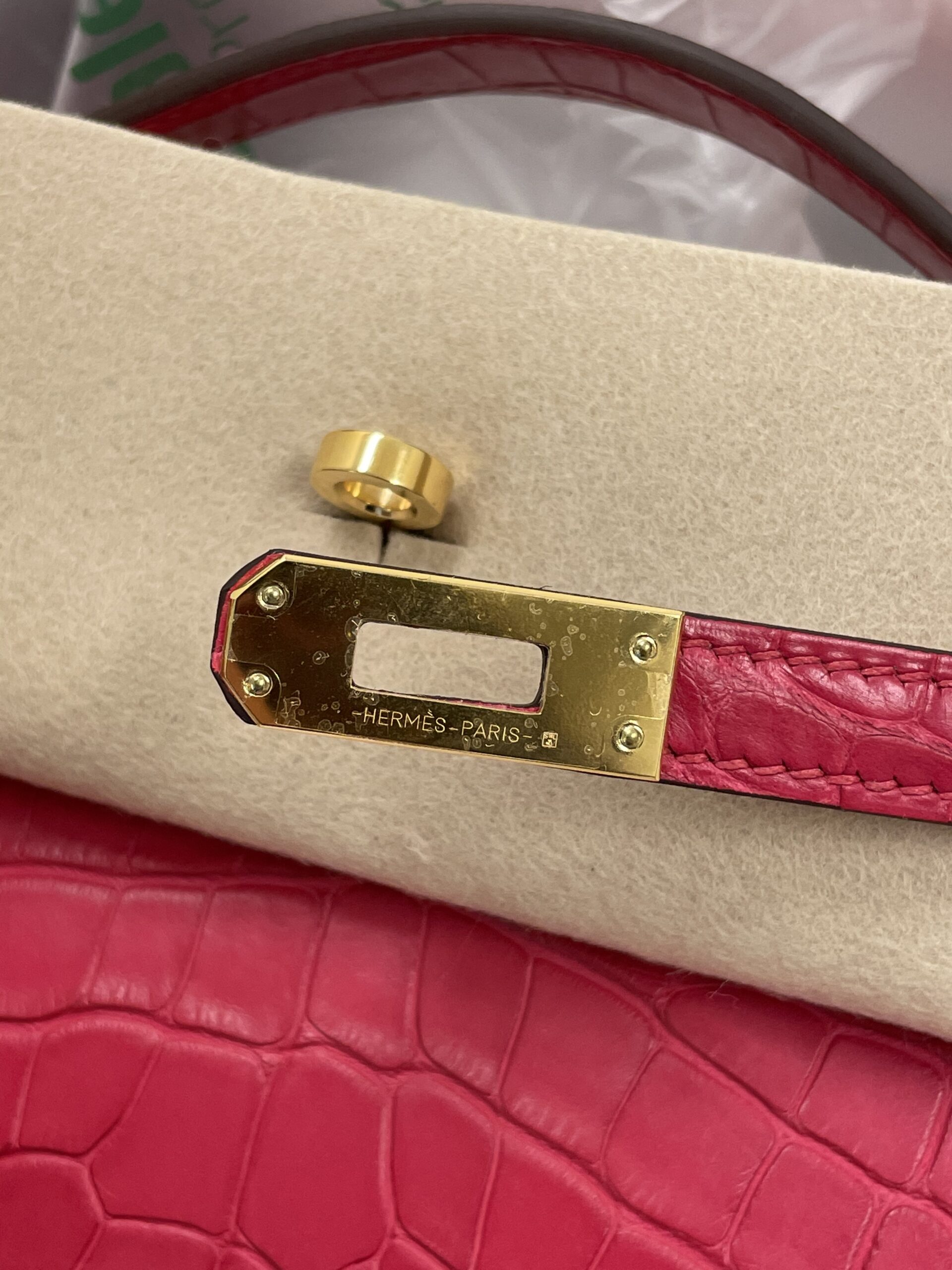 Hermès Kelly Mini 22 Pochette Matte Alligator Hermès Kelly Mini 22 Pochette Matte Alligator