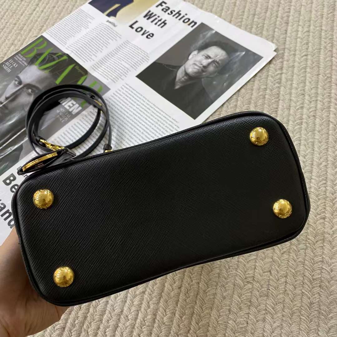 Prada Galleria Saffiano Leather Micro Bag Prada Galleria Saffiano Leather Micro Bag