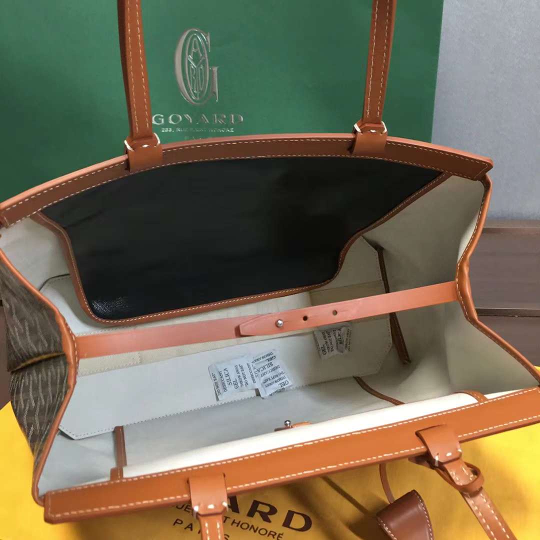 Goyard Bellechasse Biaude Bag Goyard Bellechasse Biaude Bag