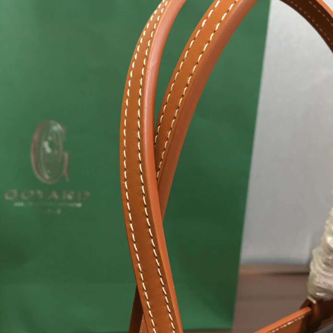 Goyard Bellechasse Biaude Bag Goyard Bellechasse Biaude Bag