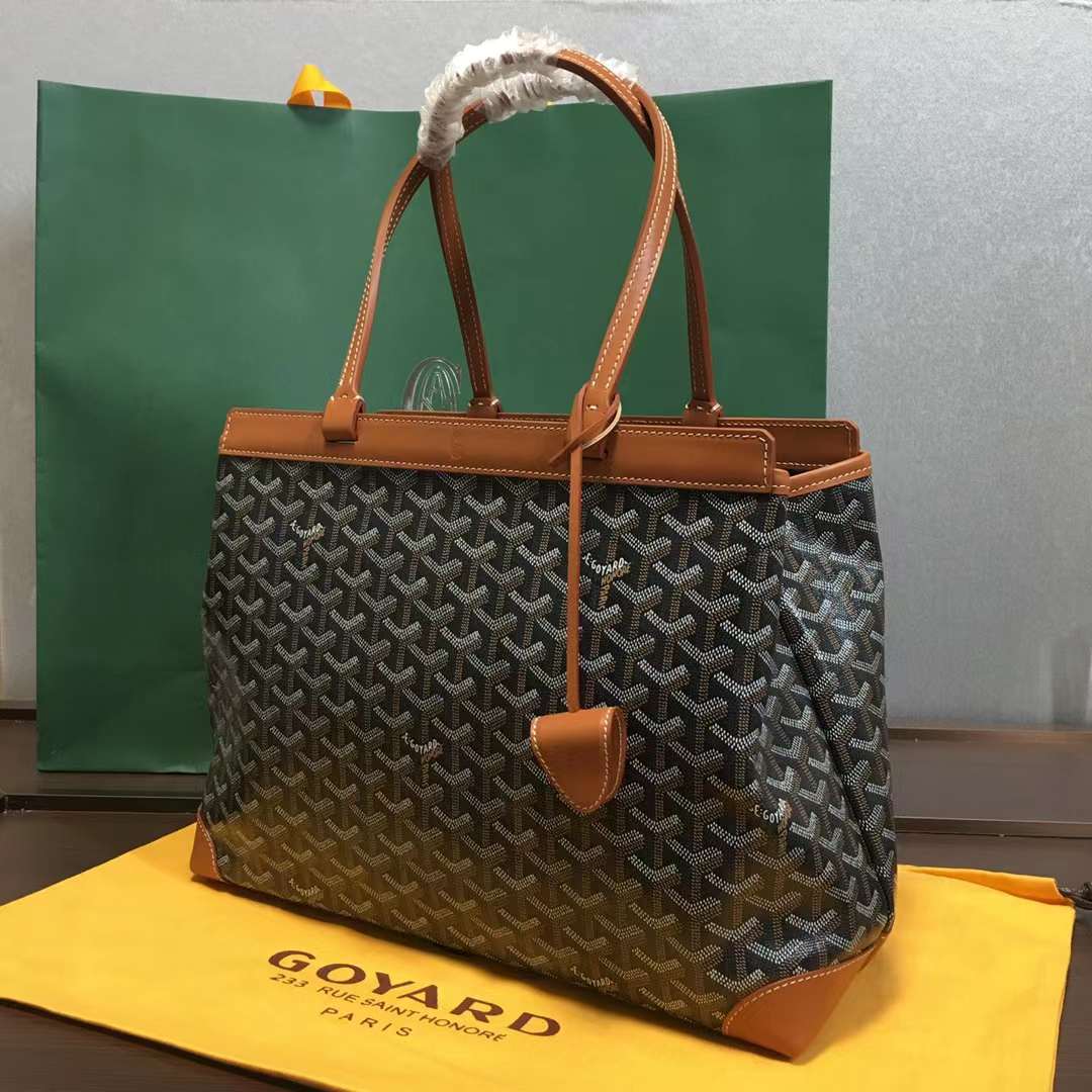 Goyard Bellechasse Biaude Bag Goyard Bellechasse Biaude Bag