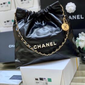 Chanel 22 Medium Handbag