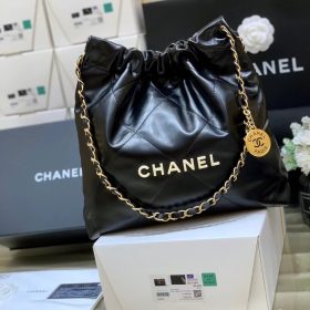 Chanel 22 Small Handbag