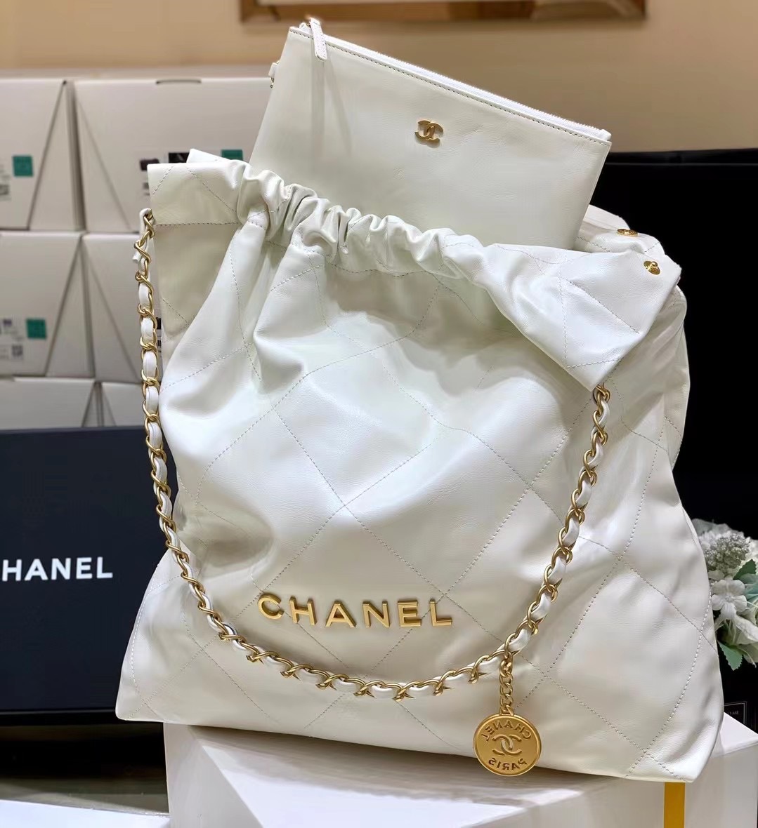 Chanel 22 Large Handbag