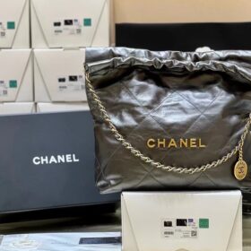 Chanel 22 Medium Handbag