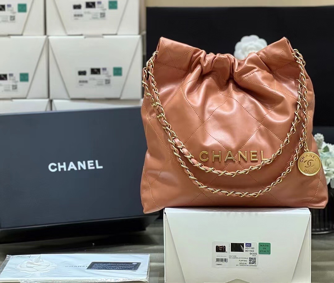 Chanel 22 Small Handbag