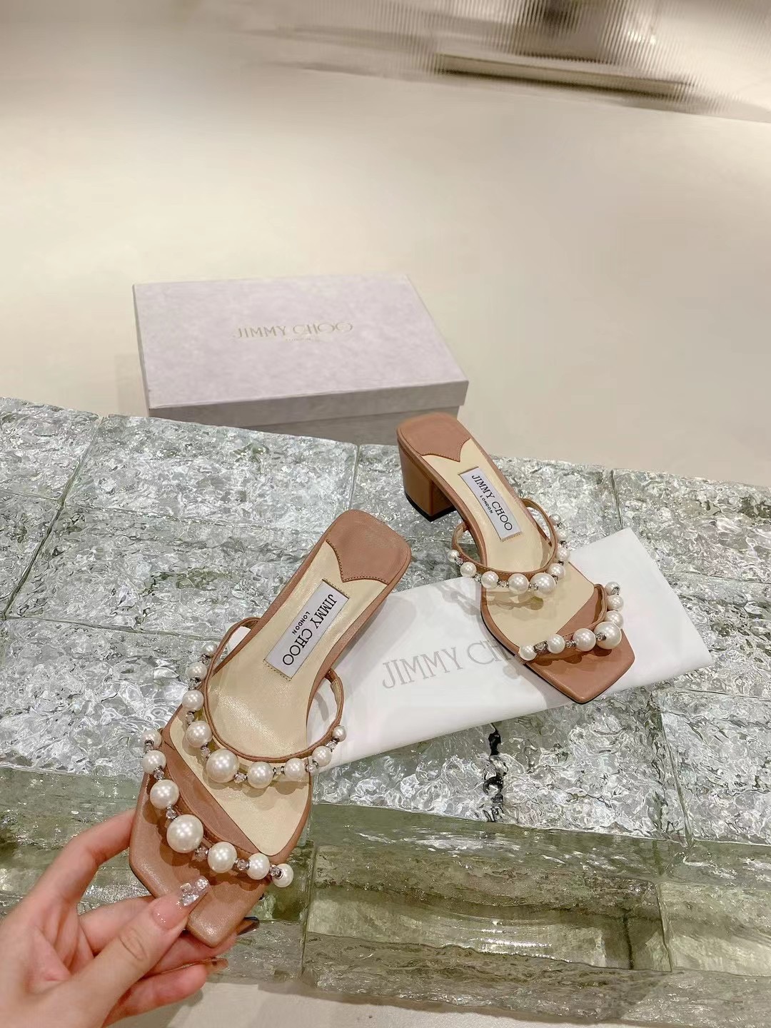 Jimmy Choo Amara 45
