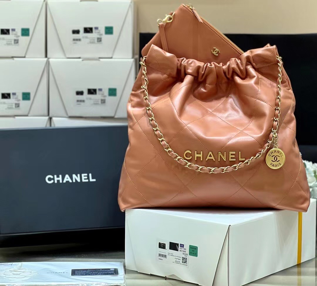 Chanel 22 Medium Handbag