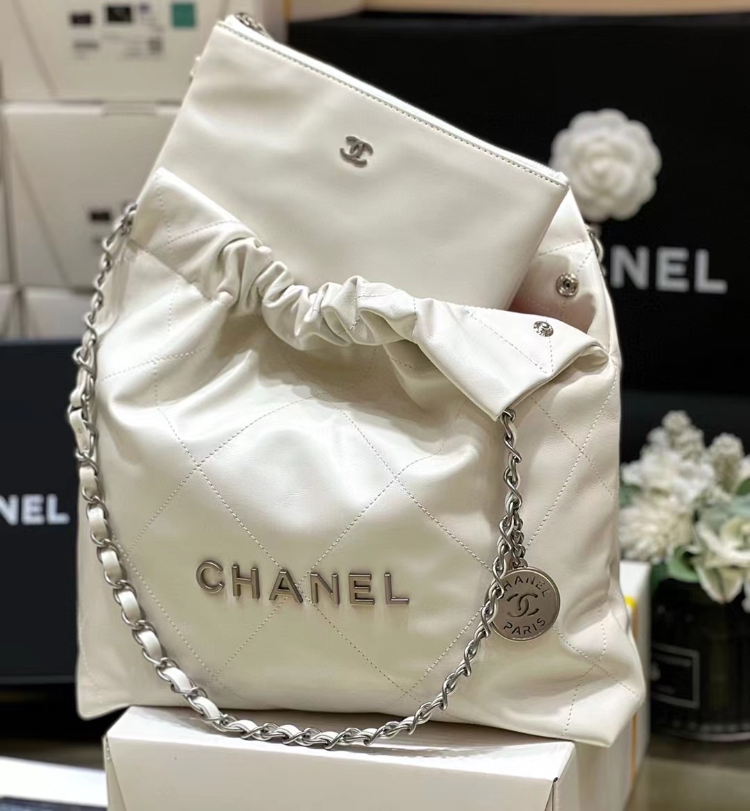 Chanel 22 Small Handbag White