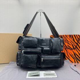 Celine Medium Ava Bag In Smooth Calfskin Celine Medium Ava Bag In Smooth Calfskin