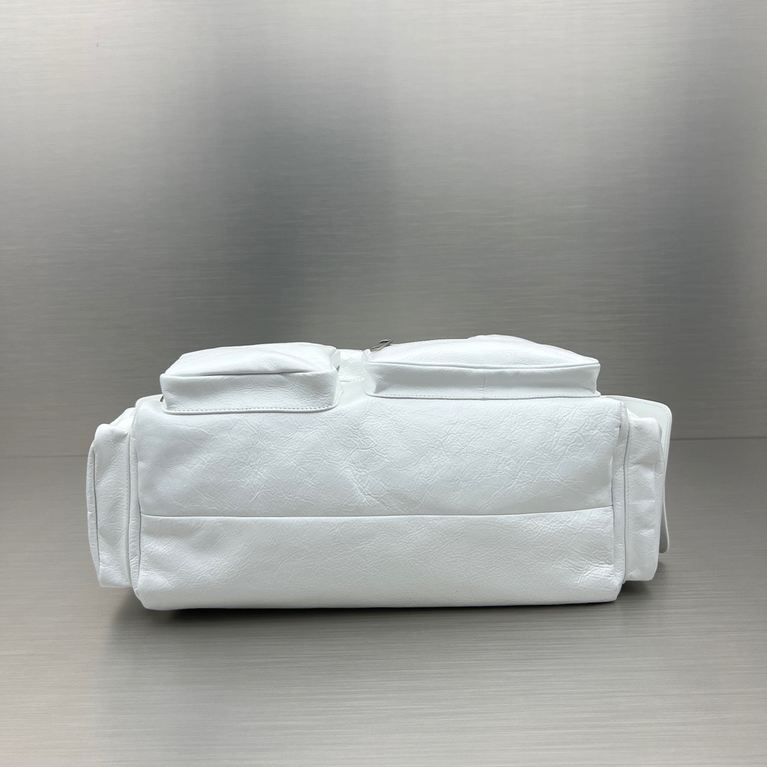 Balenciaga-Superbusy-Large-Sling-Bag